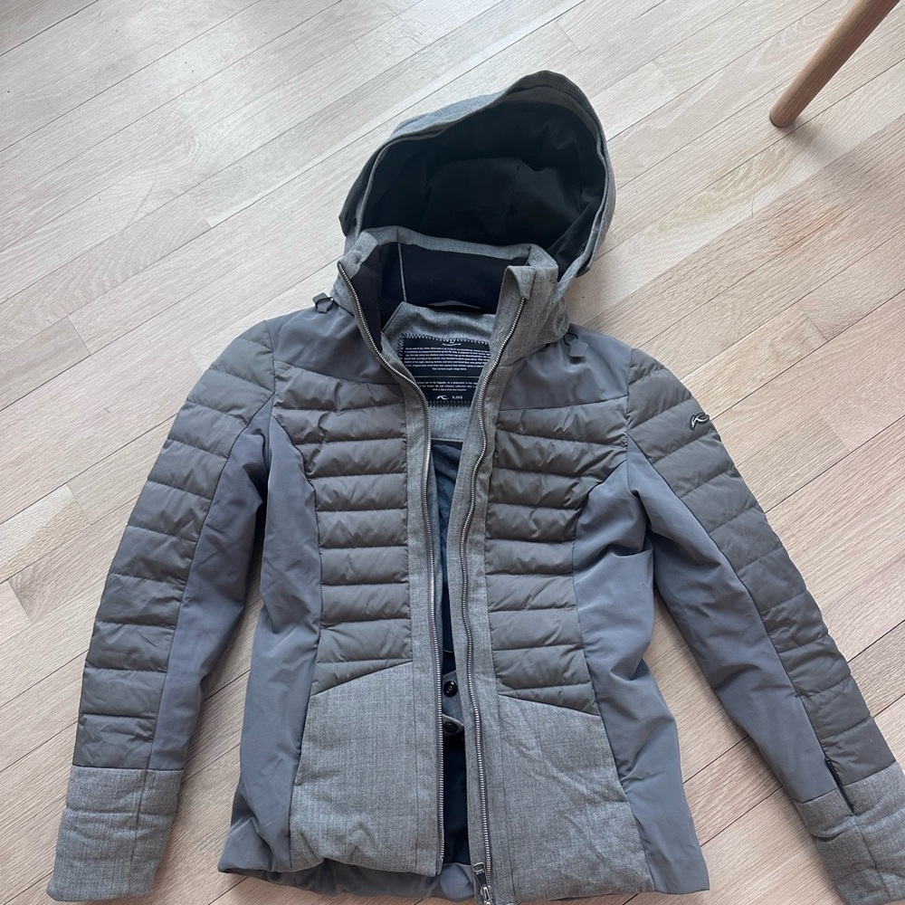 Kjus women's ski jacket xs/34 excellent condition